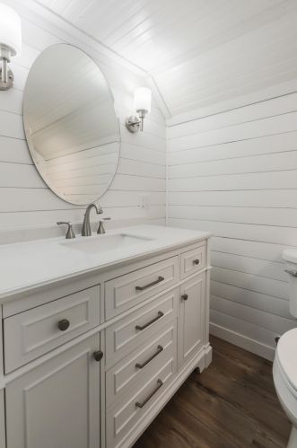 614 Frst St, East Lansing MI 48823-3220 exterior