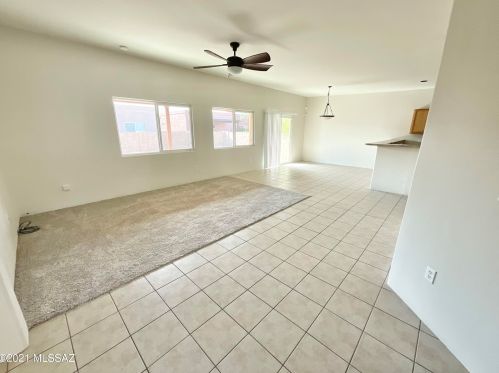 5439 Mosquito Dr, Tucson, AZ 85742-8325