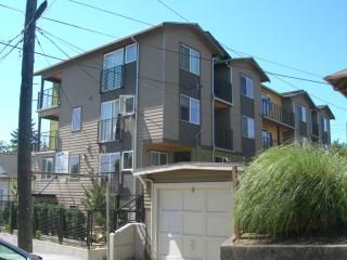 4309 7th Ave, Seattle WA  98108-1705 exterior