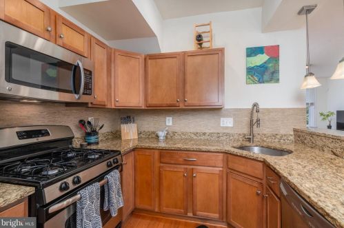 453 Lamont St, Washington DC 20010-2516 exterior