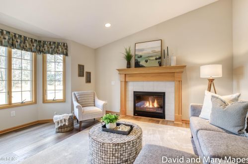 2614 Santigo Ave, Grand Rapids MI 49546-8503 exterior