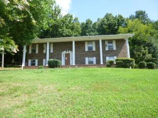 7931 Orchard Valley Dr, Chattanooga, TN 37421-1228