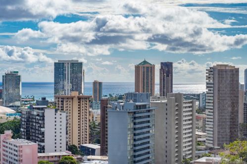 1013 Prospect St, Honolulu HI  96822-3480 exterior