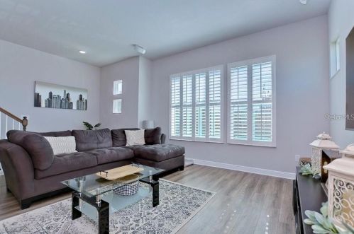 9545 Park Village Dr, Tampa FL  33626-5153 exterior