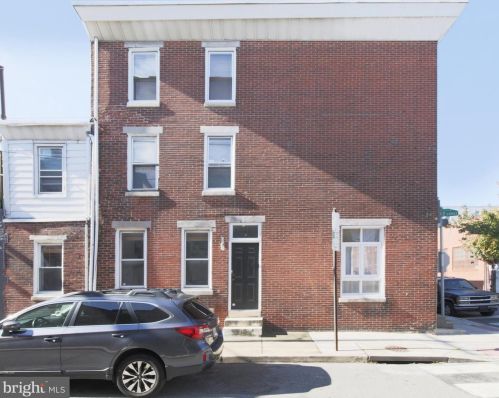 322 Belgrade St, Philadelphia, PA 19125-4404