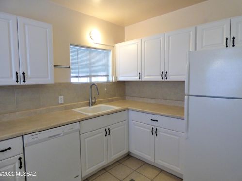 1120 Glenn St, Tucson AZ  85705-4026 exterior