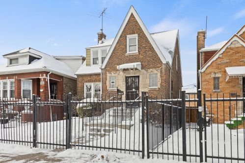 7604 Loomis Blvd, Chicago, IL 60620-3737