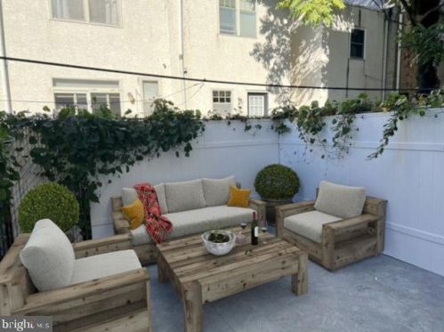 1745 Federal St, Philadelphia PA  19146-3015 exterior