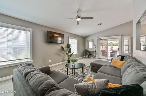 122 Soho Pl, Chandler AZ  85225-5724 exterior