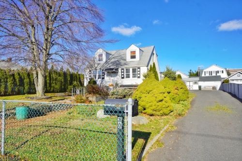 80 Howard St, Perth Amboy, NJ 08861-1526