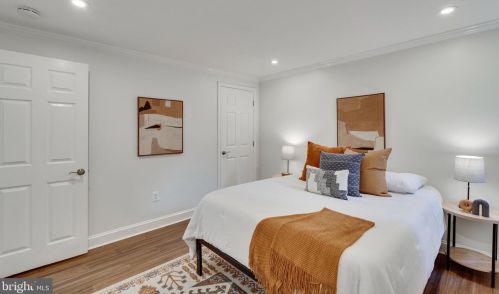 145 U St, Washington DC 20001-2338 exterior