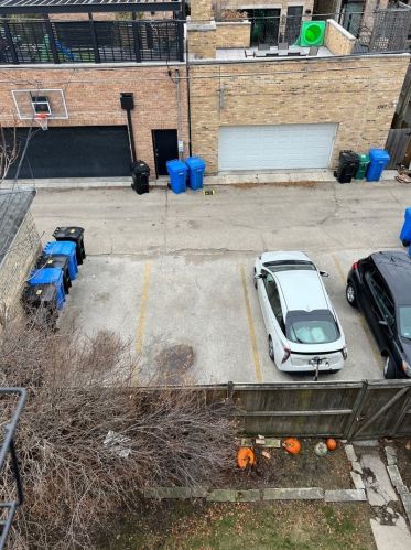 3746 Magnolia Ave, Chicago IL 60626-5305 exterior