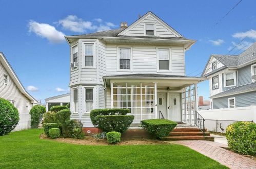 50 Mineola Ave, Valley Stream, NY 11580-5908