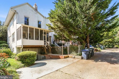 4417 Fessenden St, Washington DC 20016-4243 exterior