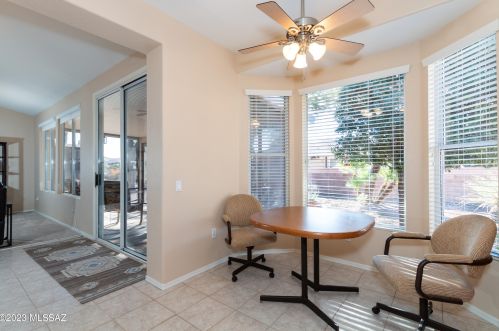 7655 Summer Scene Dr, Tucson AZ  85743-5184 exterior