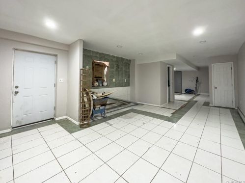 1394 Commonwealth Ave, Bronx NY 10473-3502 exterior