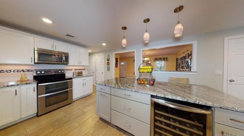 28 Celtic Ct, Enfield CT 06082-5777 exterior