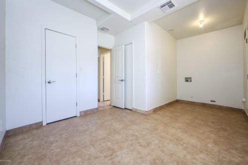 244 24 St, Tucson AZ 85713-1647 exterior