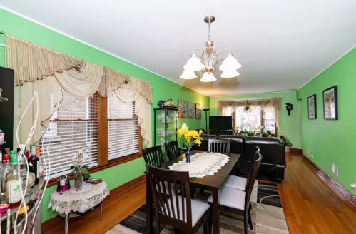 2931 Meade Ave, Chicago IL 60634-1522 exterior