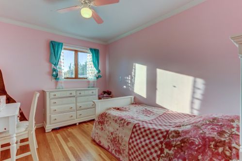 45 Greenfield Ln, Commack NY 11725-1414 exterior