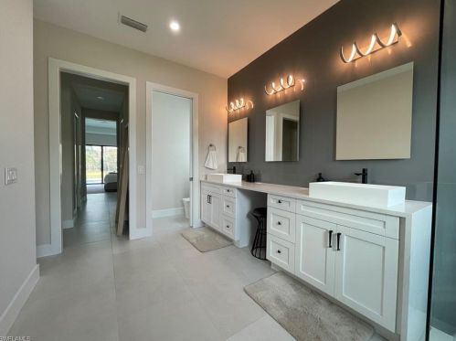 653 23 St, Naples FL 34117-1830 exterior