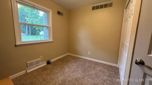 1350 Becker Rd, Meskegon MI 49445-1516 exterior