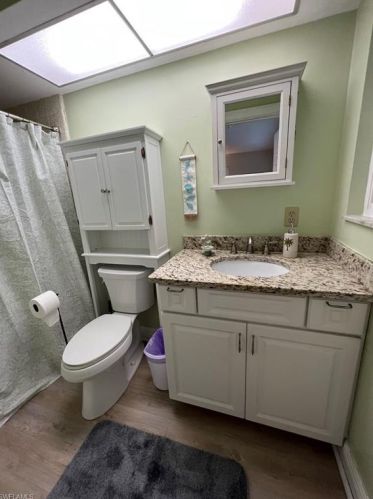 1030 Alhambra Cir, Naples FL 34103-3290 exterior