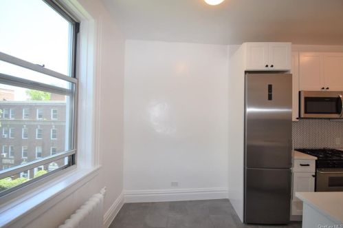 445 Gramatan Ave, Mount Vernon NY 10550-1360 exterior