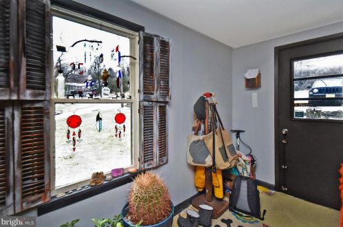 7757 Center St, Slatington PA 18080-3435 exterior