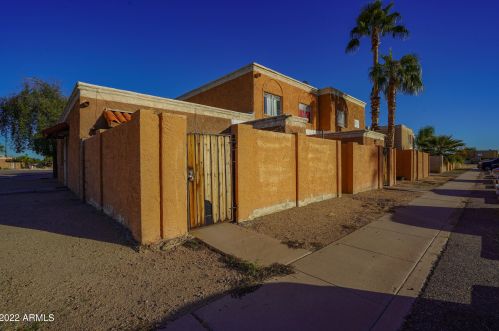 4031 44th Way, Phoenix, AZ 85040-9207