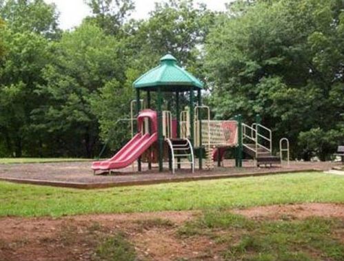 15 Future Dr, Asheville NC  28803-1206 exterior