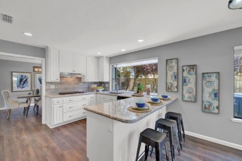 120 Hazelmere Dr, Folsom CA 95630-5522 exterior