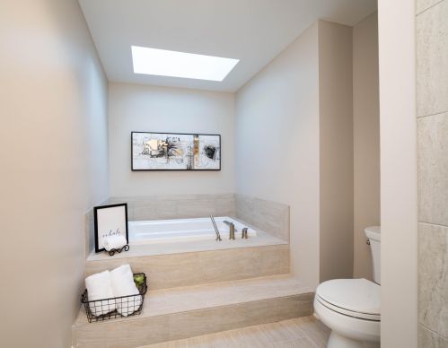 919 Essex Cir, Kalamazoo MI 49008-2349 exterior