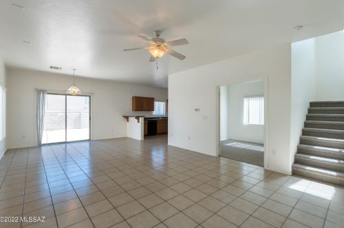 2001 Pinal Vis, Tucson AZ  85713-5121 exterior