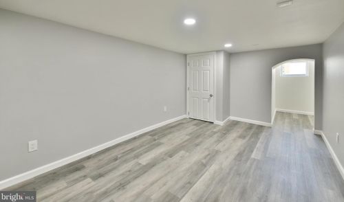 18 Durham St, Philadelphia PA 19119-1820 exterior