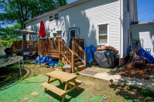 13 Beckside Rd, Providence RI 02911-1010 exterior