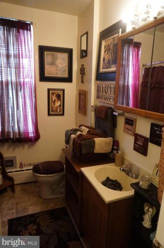 1851 Cambria St, Philadelphia PA 19134-3519 exterior