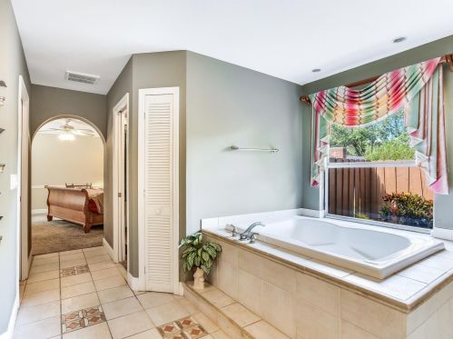 12607 51 St, Tampa FL 33619-1418 exterior