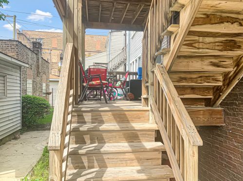 7930 Grn St, Chicago IL 60620-2539 exterior