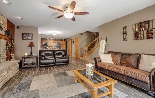 8520 Acorn Path, Bull Valley IL 60097-8866 exterior