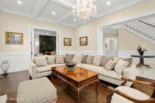 31 Baldwin Farms, Greenwich CT 06831-3307 exterior