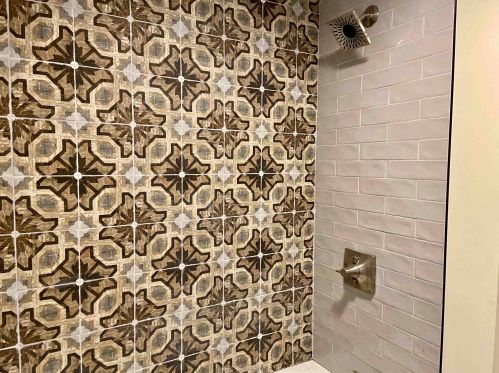 14 Rosewood Dr, Concord NH  03304-5109 exterior