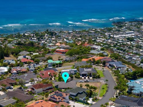 114 Kokololio Pl, Honolulu, HI 96821-2562