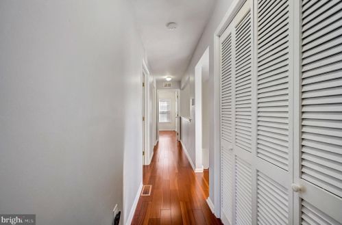 1930 Franklin St, Philadelphia PA 19122-1308 exterior