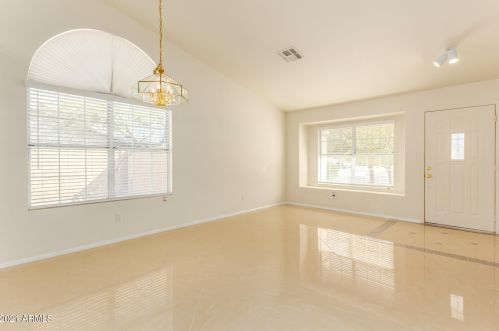 3046 Emile Zola Ave, Phoenix AZ 85032-6414 exterior