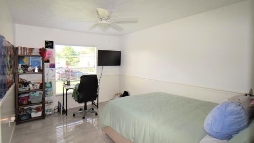 890 Walters Ter, Fort Pierce FL  34983-3987 exterior