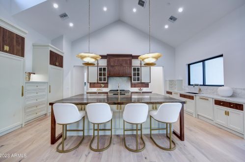 3942 Elm St, Phoenix AZ  85018-3616 exterior