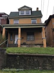 402 Giffin Ave, Pittsburgh PA  15210-2414 exterior
