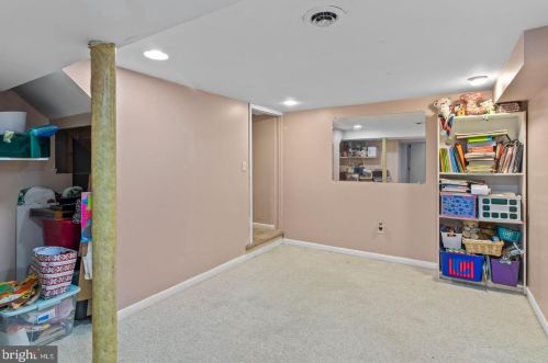 35 Alessio Ter, Trenton NJ 08620-9772 exterior