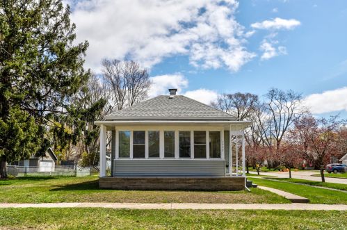 1732 Mcgraft St, Meskegon, MI 49441-1753